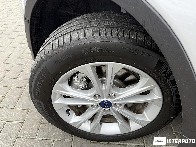 Ford Kuga 17 ford kuga 2017