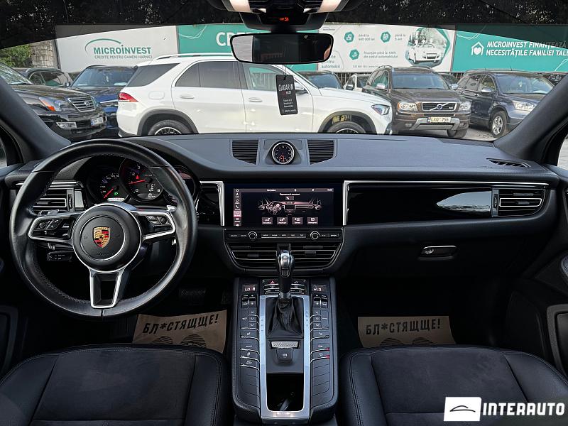 Porsche Macan 10 porsche macan 2020