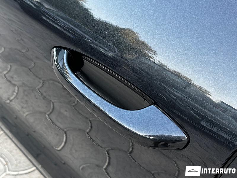 Porsche Macan 20 porsche macan 2020