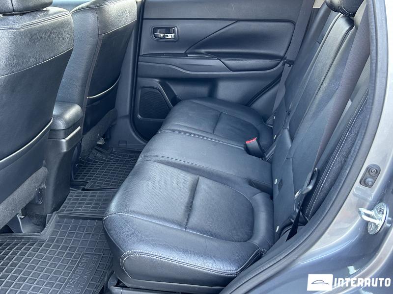 Mitsubishi Outlander 15 mitsubishi outlander 2013