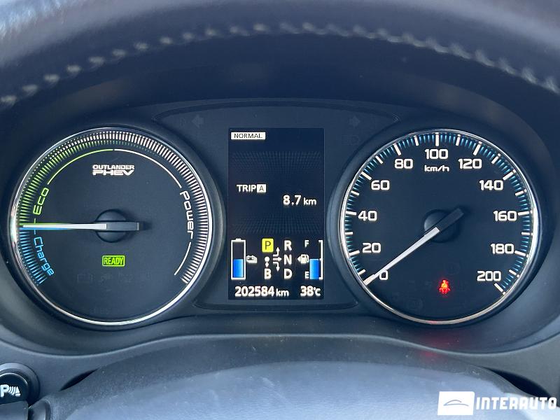 Mitsubishi Outlander 18 mitsubishi outlander 2013