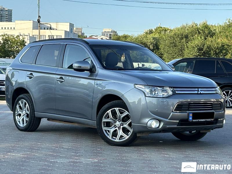 Mitsubishi Outlander 4 mitsubishi outlander 2013