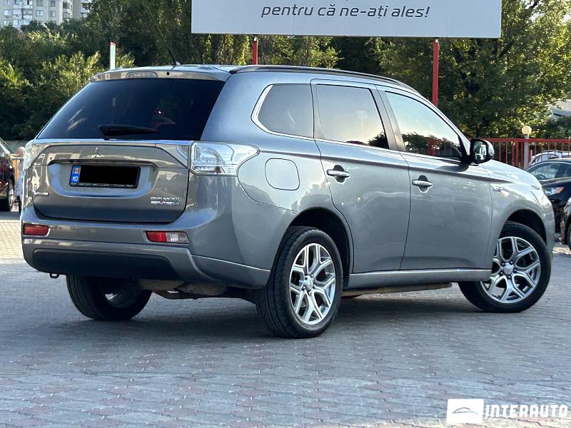 Mitsubishi Outlander 3 mitsubishi outlander 2013