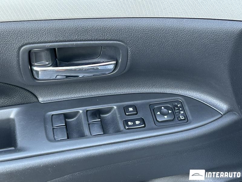 Mitsubishi Outlander 7 mitsubishi outlander 2013