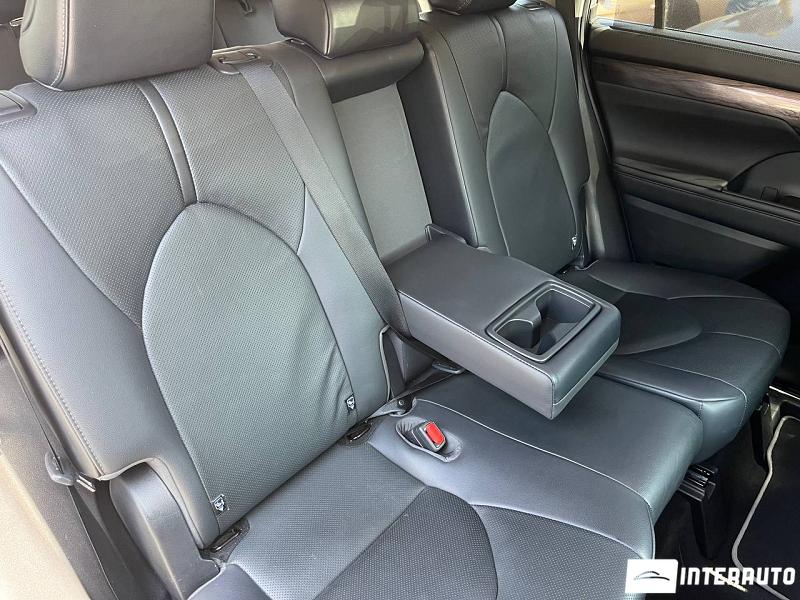 Toyota Highlander 19 toyota highlander 2021