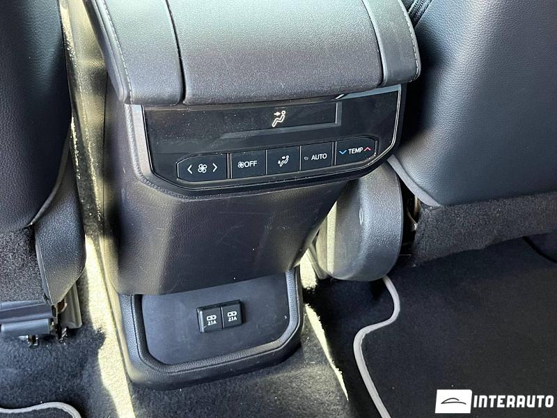 Toyota Highlander 18 toyota highlander 2021