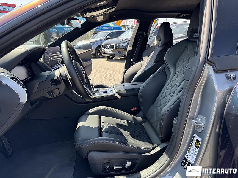 BMW M8 Competition 7 bmw m8 competition 2024