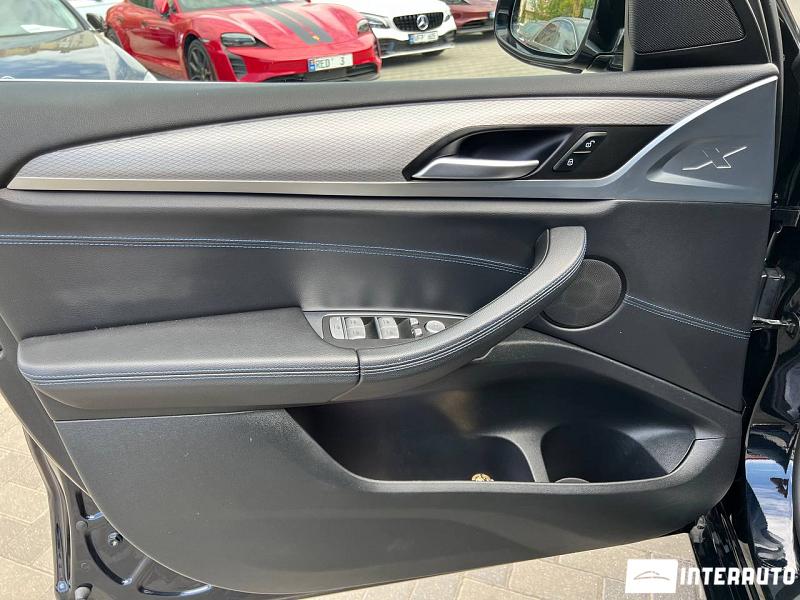 BMW X3 2.0D 6 bmw x3 2.0d 2019