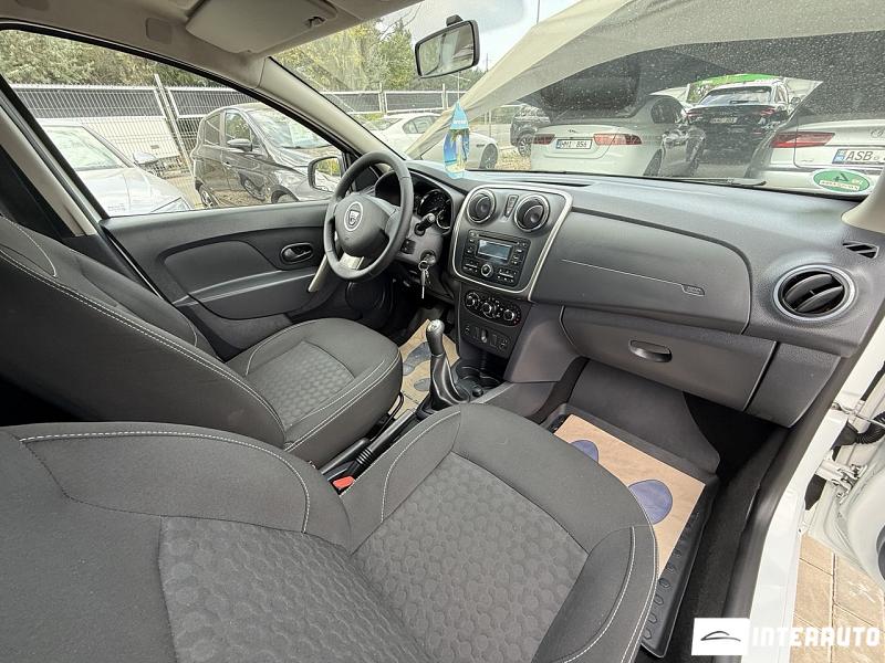 Dacia Sandero 8 dacia sandero 2016