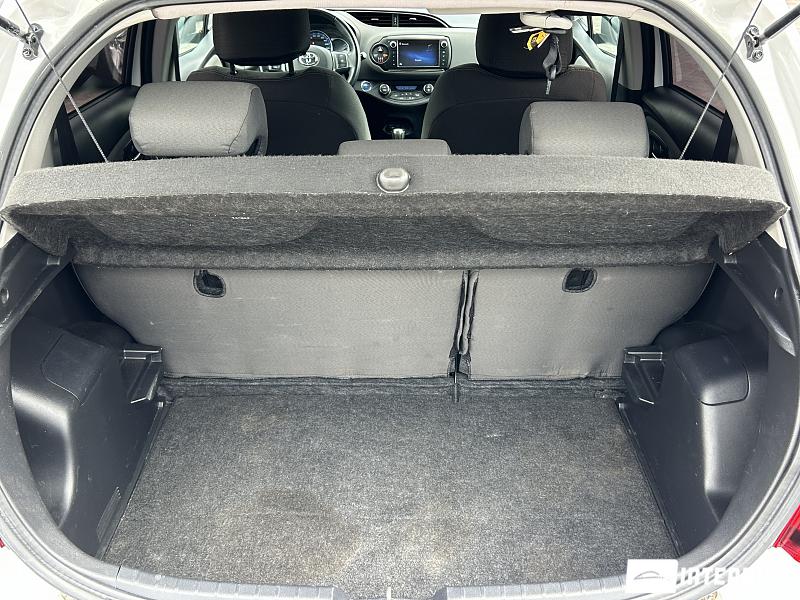 Toyota Yaris 17 toyota yaris 2016