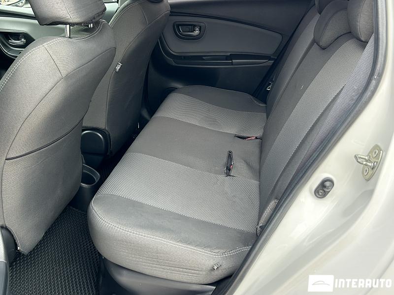 Toyota Yaris 16 toyota yaris 2016