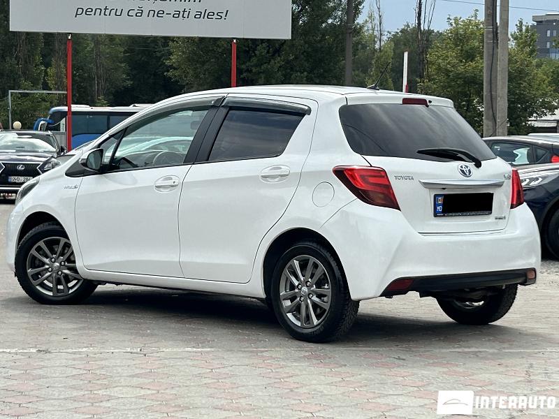 Toyota Yaris 2 toyota yaris 2016