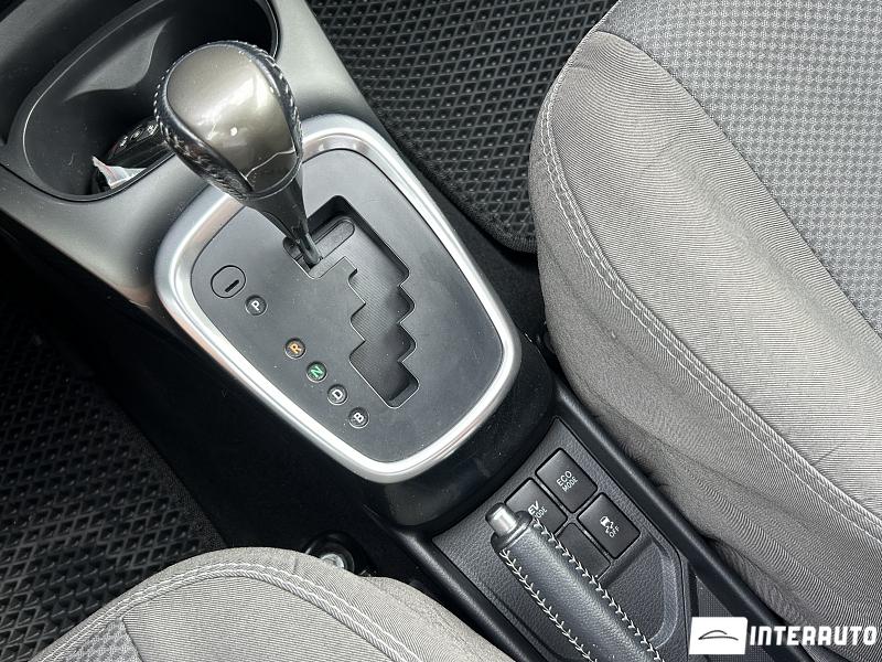 Toyota Yaris 13 toyota yaris 2016