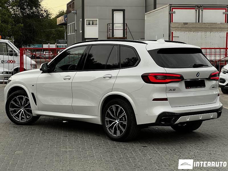 BMW X5 2.5D 2 bmw x5 2.5d 2021
