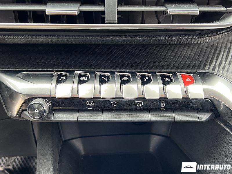 Peugeot 3008 10 peugeot 3008 2018