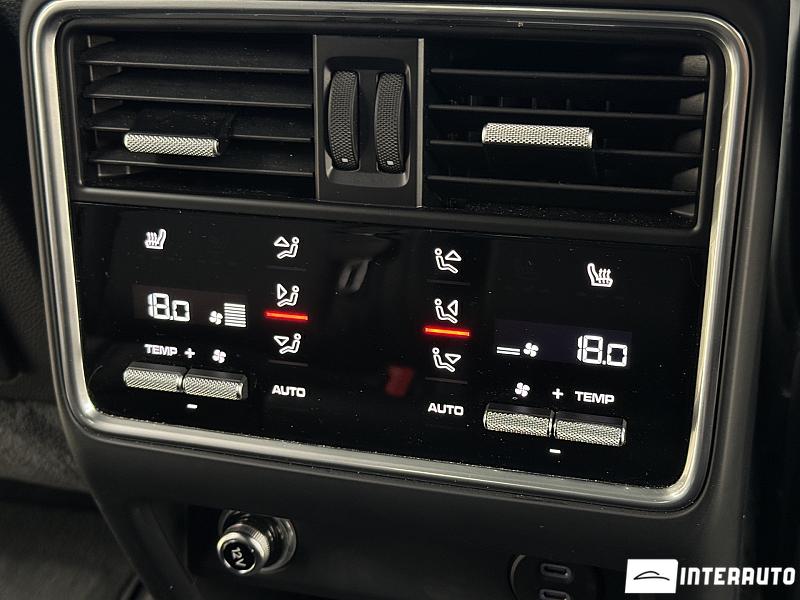 Porsche Cayenne E-Hybrid Coupe 25 porsche cayenne e-hybrid coupe 2020