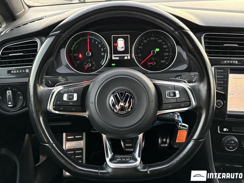 Volkswagen Golf GTE 11 volkswagen golf gte 2015