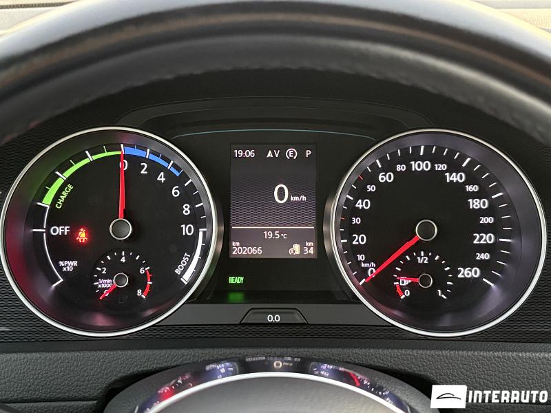 Volkswagen Golf GTE 10 volkswagen golf gte 2015