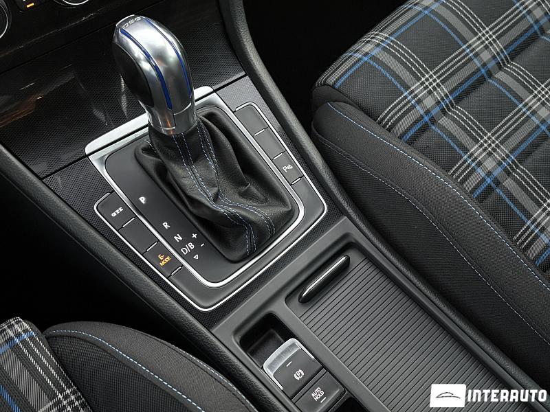 Volkswagen Golf GTE 14 volkswagen golf gte 2015