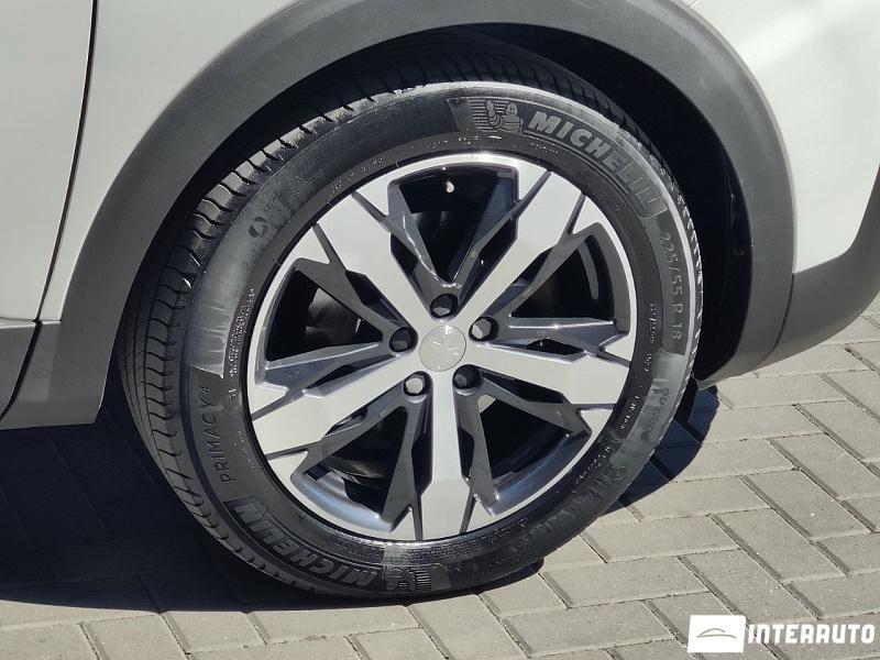 Peugeot 3008 13 peugeot 3008 2020