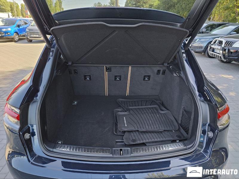 Porsche Macan 5 porsche macan 2022