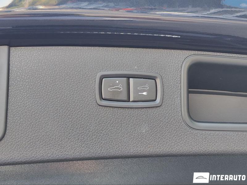 Porsche Macan 21 porsche macan 2022