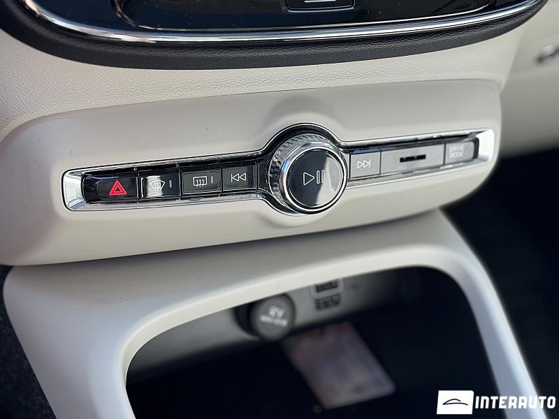 Volvo XC 40 16 volvo xc 40 2019