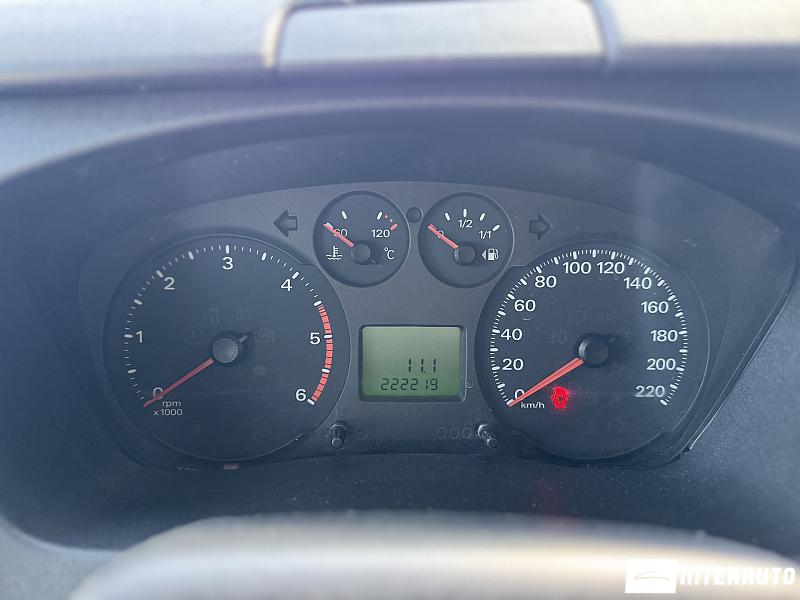 Ford Transit 10 ford transit 2011