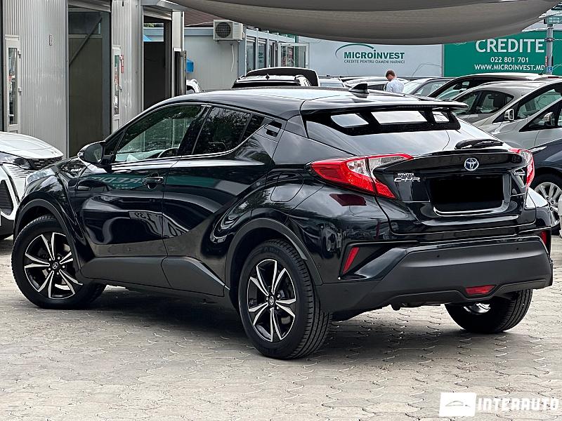 Toyota C-HR 4 toyota c-hr 2017
