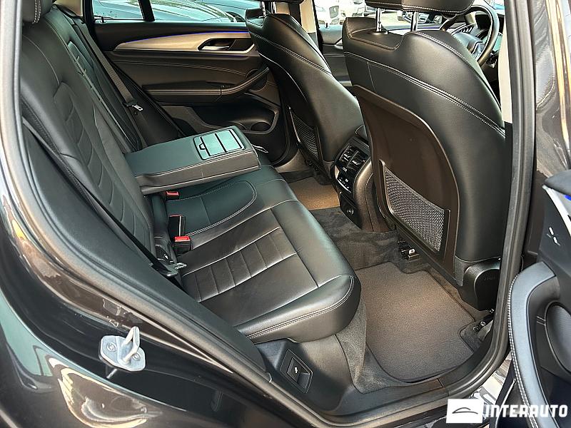 BMW X4 2.0D 22 bmw x4 2.0d 2019