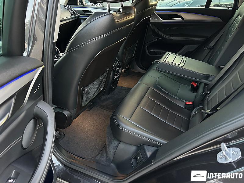 BMW X4 2.0D 20 bmw x4 2.0d 2019