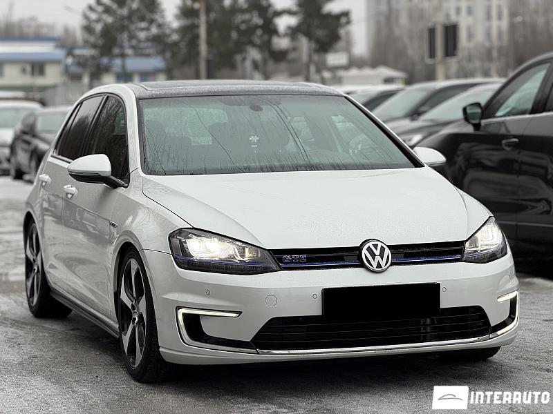 Volkswagen Golf GTE 3 volkswagen golf gte 2015