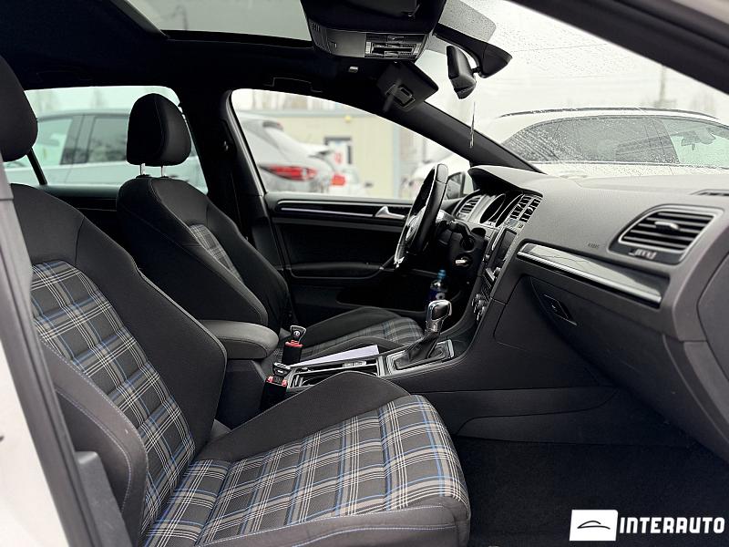 Volkswagen Golf GTE 17 volkswagen golf gte 2015