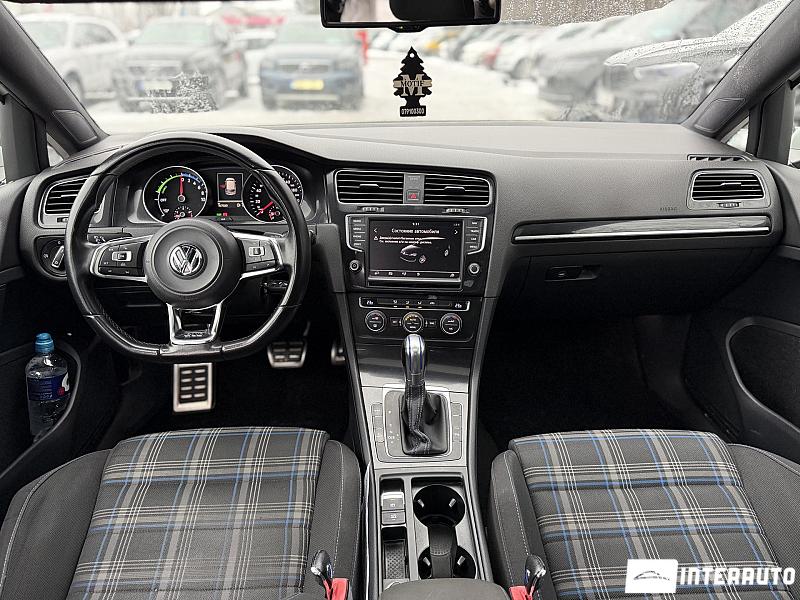 Volkswagen Golf GTE 14 volkswagen golf gte 2015