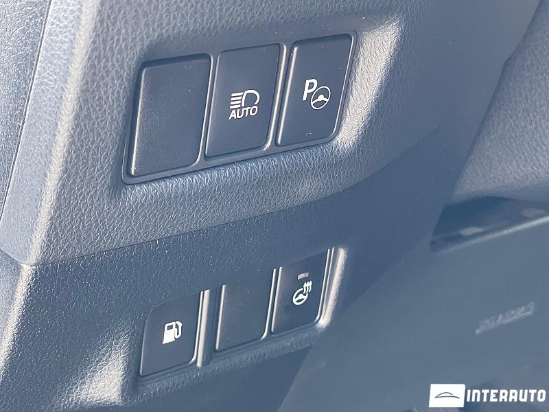 Toyota C-HR 10 toyota c-hr 2018