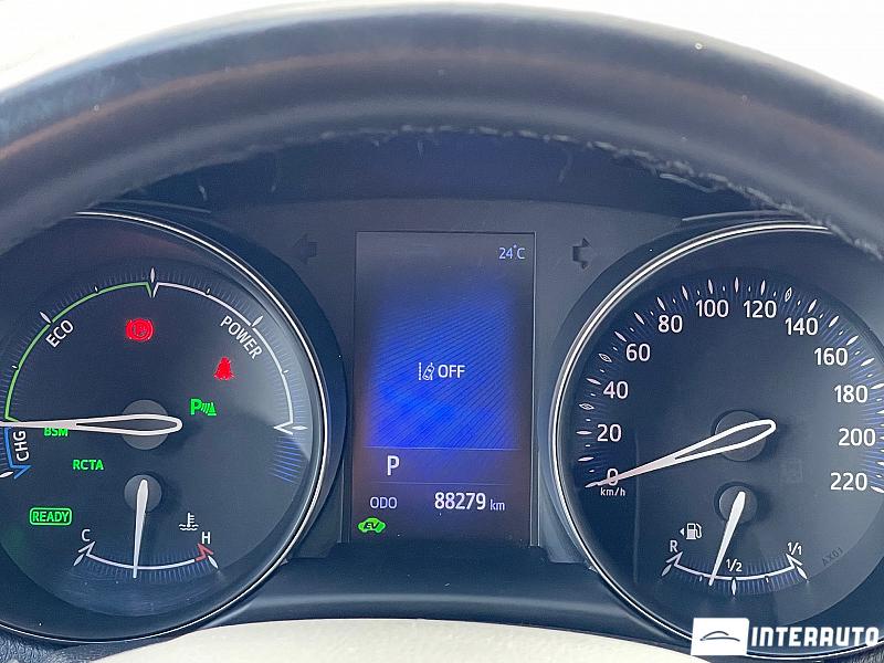 Toyota C-HR 13 toyota c-hr 2018