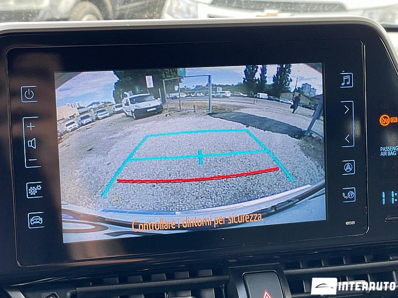 Toyota C-HR 14 toyota c-hr 2018