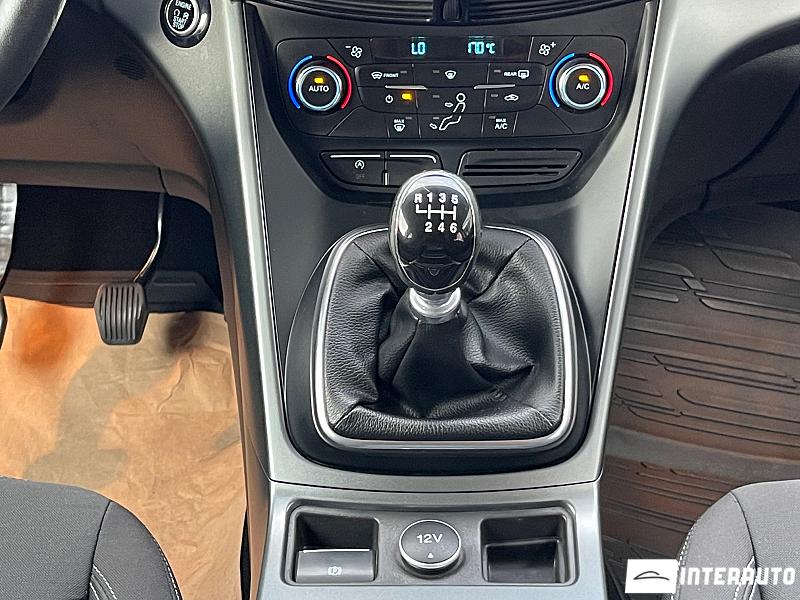 Ford Kuga 14 ford kuga 2017