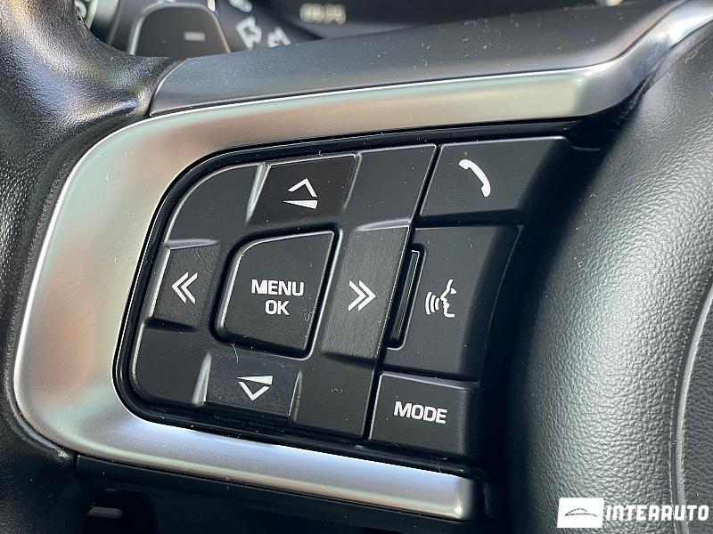 Jaguar F-Pace 11 jaguar f-pace 2017