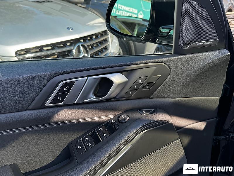 BMW X5 4.0i 17 bmw x5 4.0i 2018