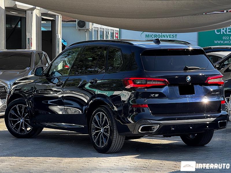 BMW X5 4.0i 2 bmw x5 4.0i 2018