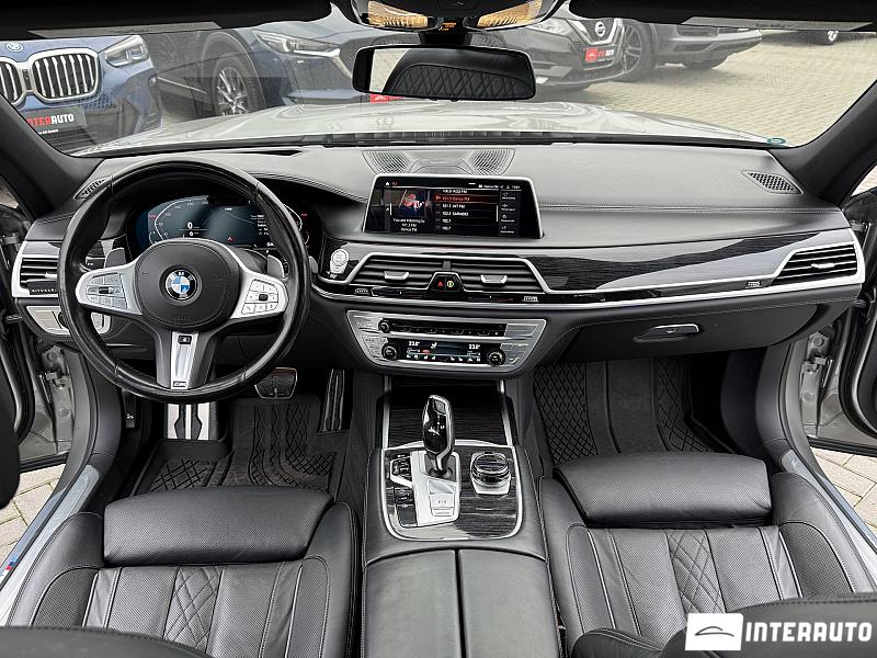 BMW 750 8 bmw 750 2021