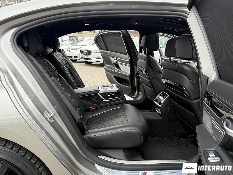 BMW 750 20 bmw 750 2021