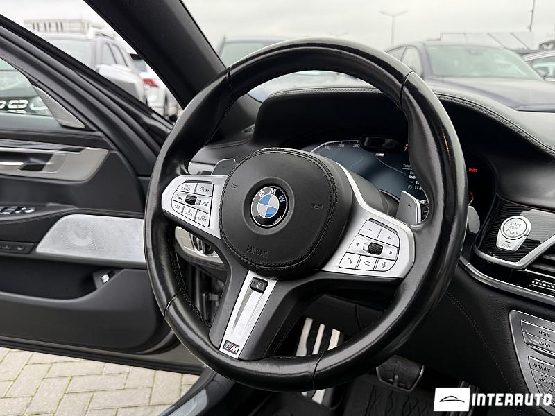 BMW 750 9 bmw 750 2021