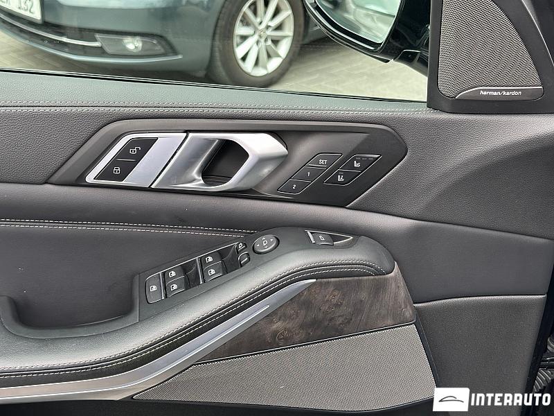 BMW X5 4.0i 15 bmw x5 4.0i 2020