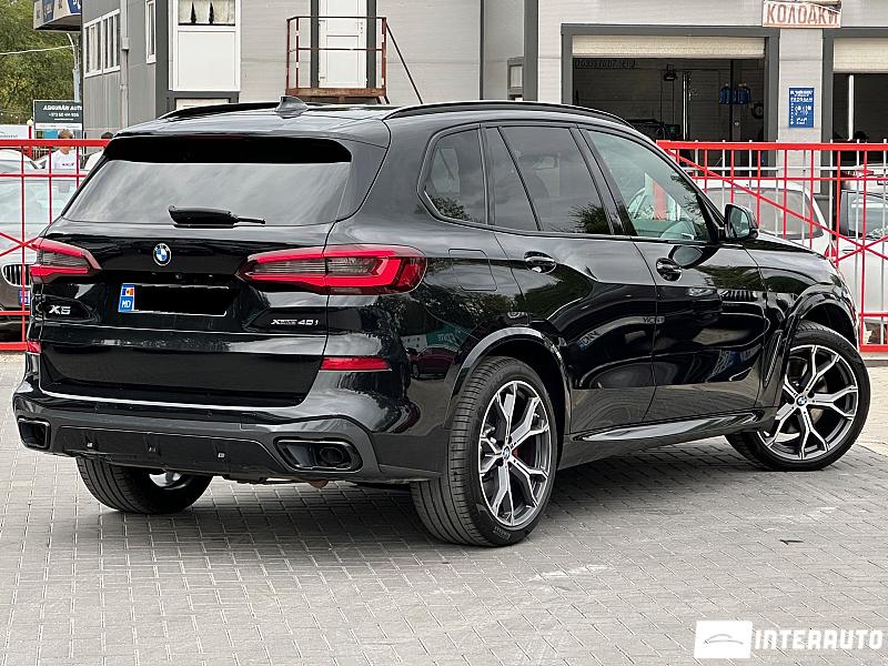 BMW X5 4.0i 2 bmw x5 4.0i 2020