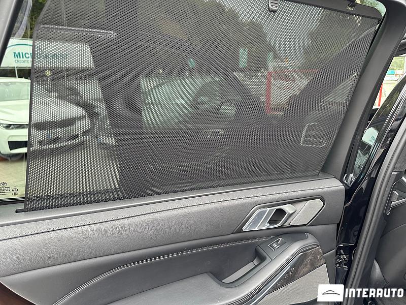 BMW X5 4.0i 18 bmw x5 4.0i 2020