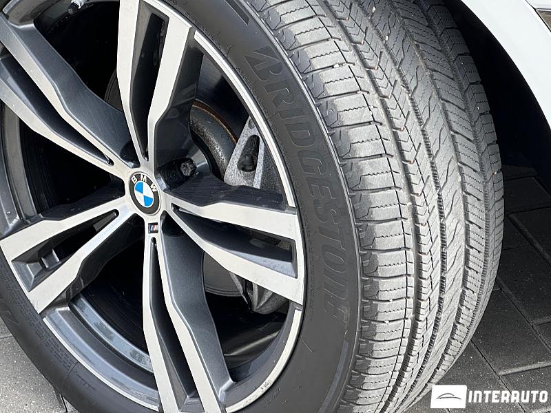 BMW X7 4.0i 25 bmw x7 4.0i 2020