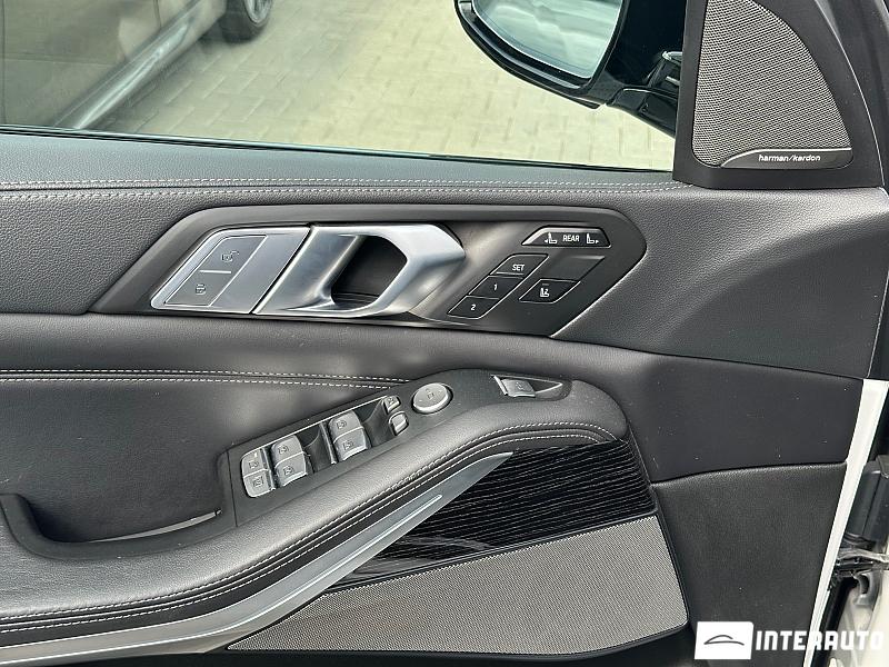 BMW X7 4.0i 15 bmw x7 4.0i 2020