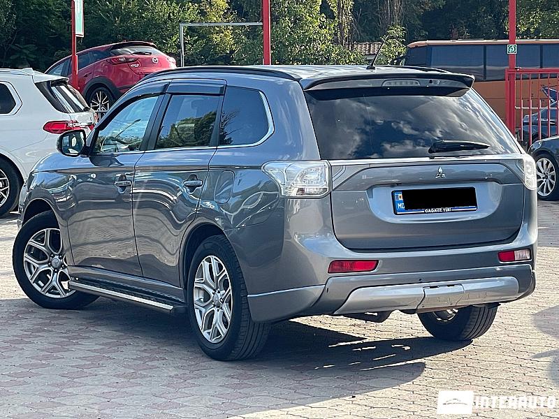 Mitsubishi Outlander 3 mitsubishi outlander 2014